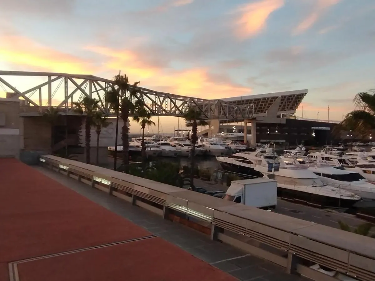 Bateau-hôtel Hotel Mar Y Pepa à Sant Adrià de Besòs